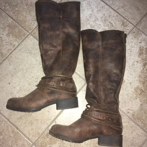 “Mudd” brand boots